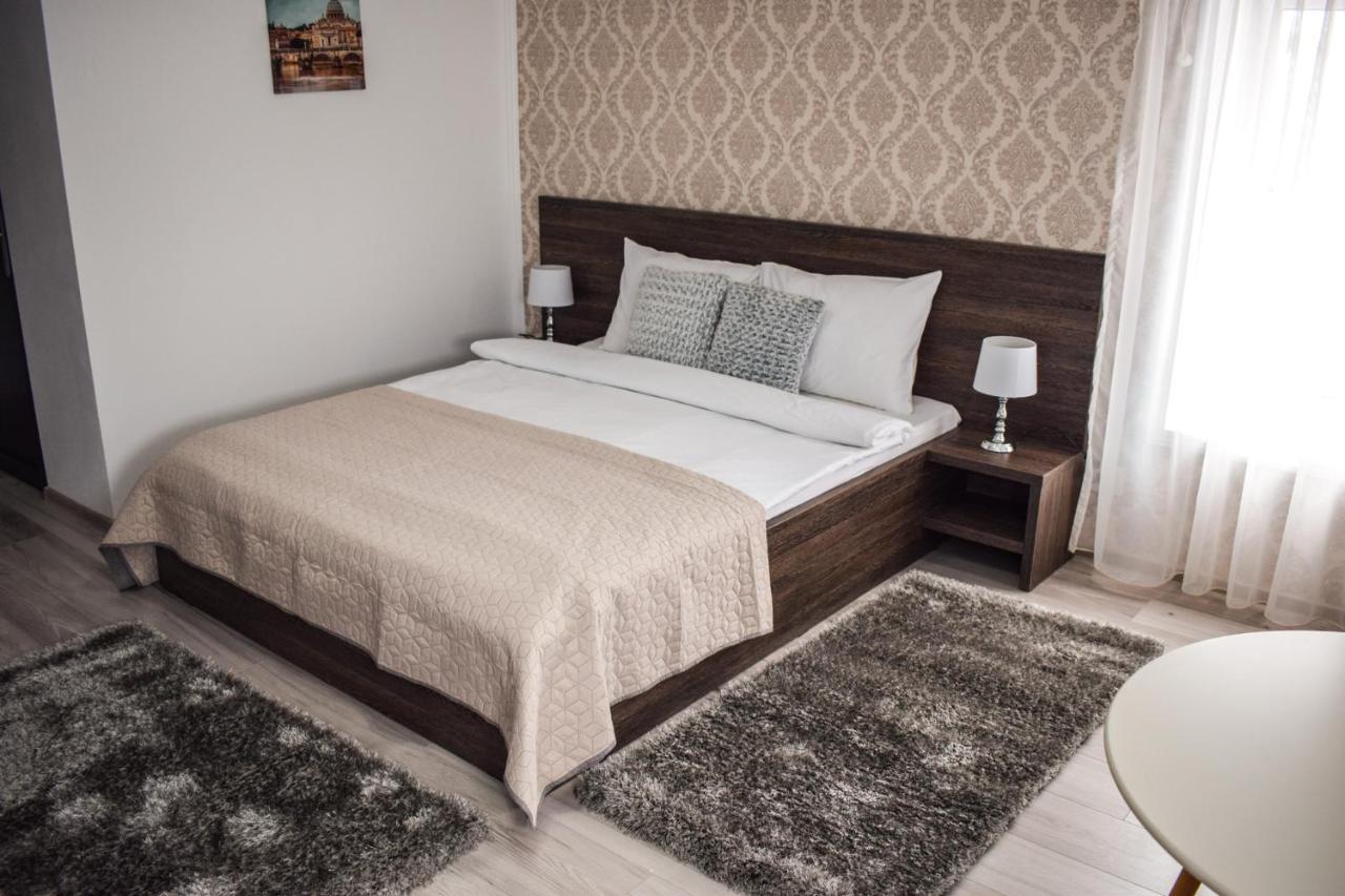 B House Rooms Ιάσιο Εξωτερικό φωτογραφία