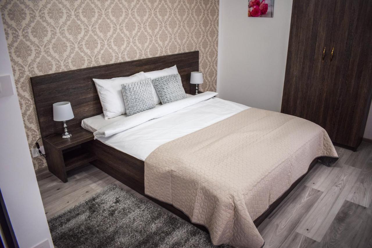 B House Rooms Ιάσιο Εξωτερικό φωτογραφία