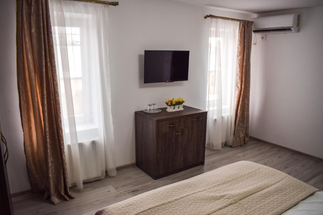 B House Rooms Ιάσιο Εξωτερικό φωτογραφία