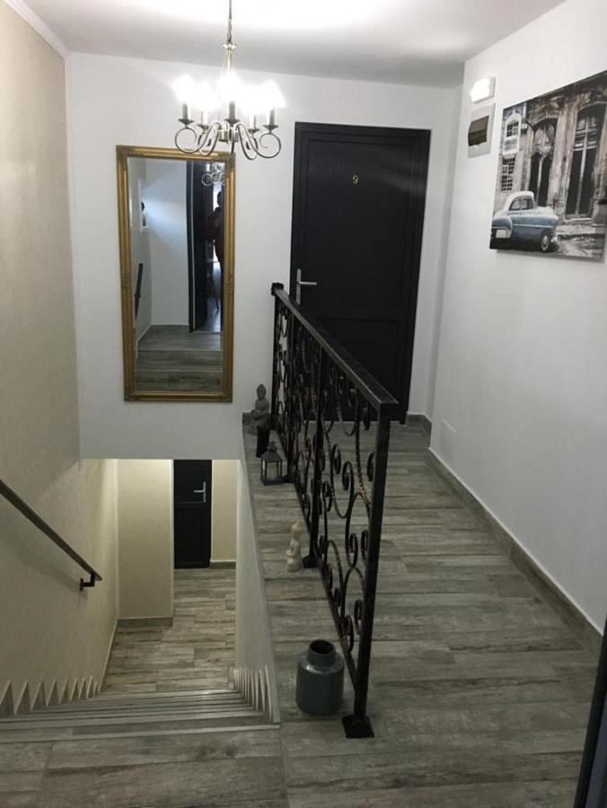 B House Rooms Ιάσιο Εξωτερικό φωτογραφία