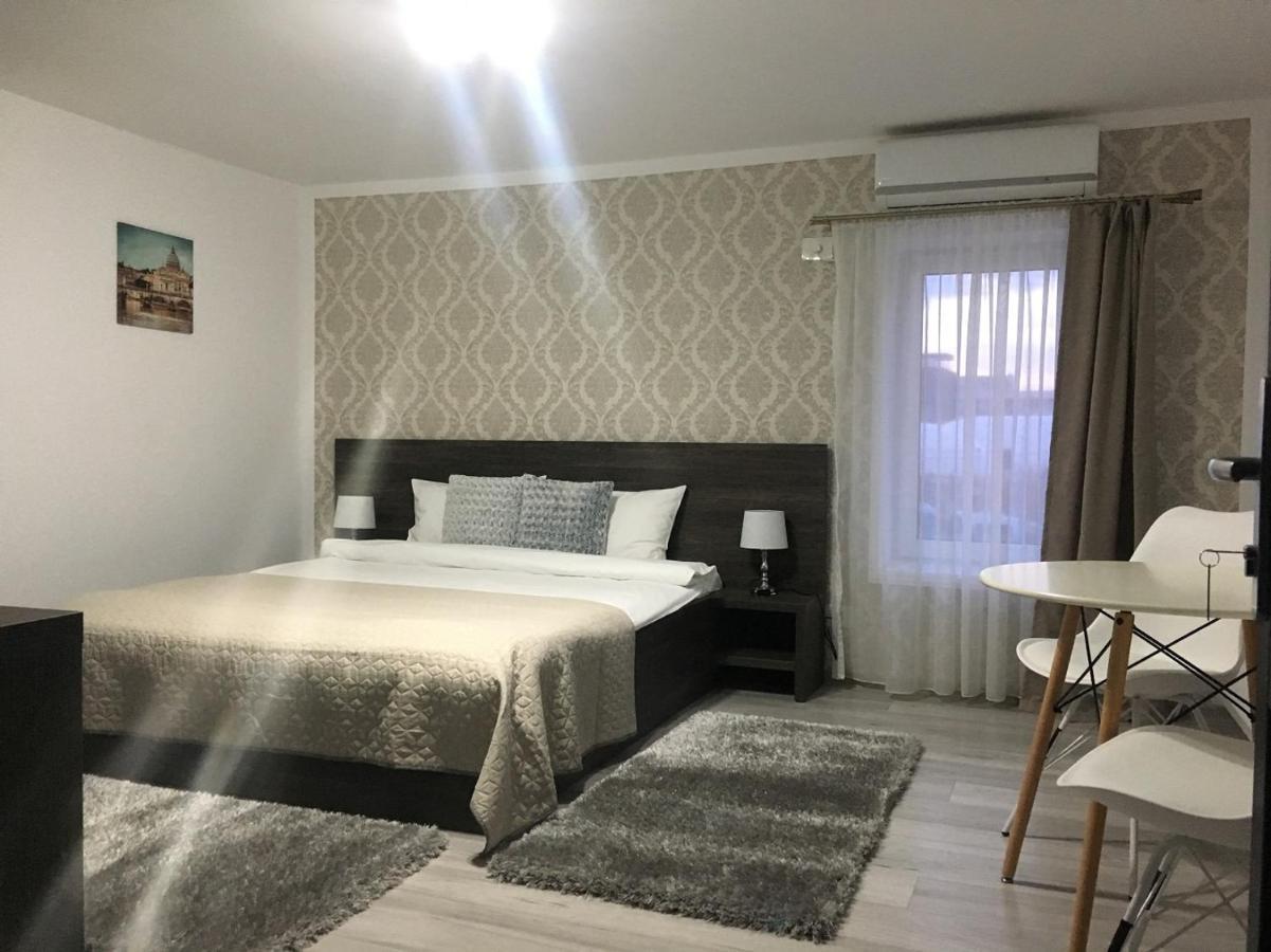 B House Rooms Ιάσιο Εξωτερικό φωτογραφία