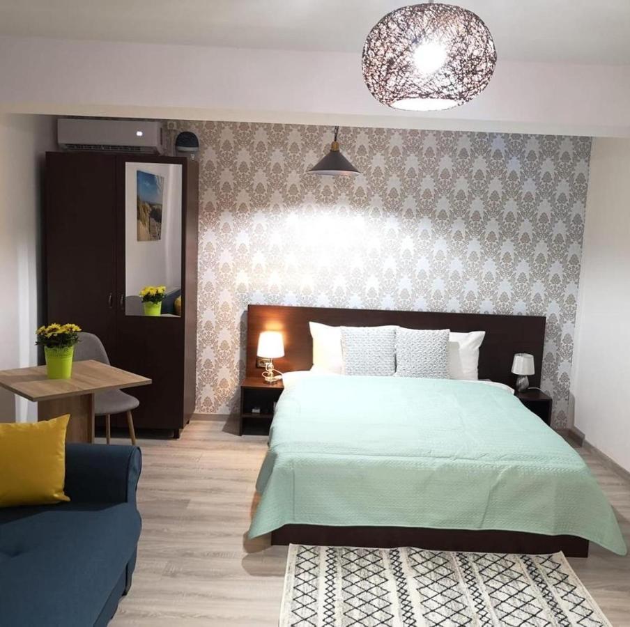 B House Rooms Ιάσιο Εξωτερικό φωτογραφία